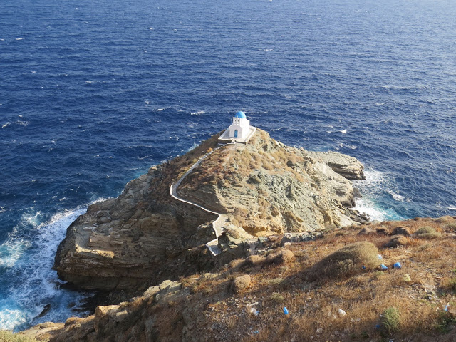 église des 7 martyrs Sifnos