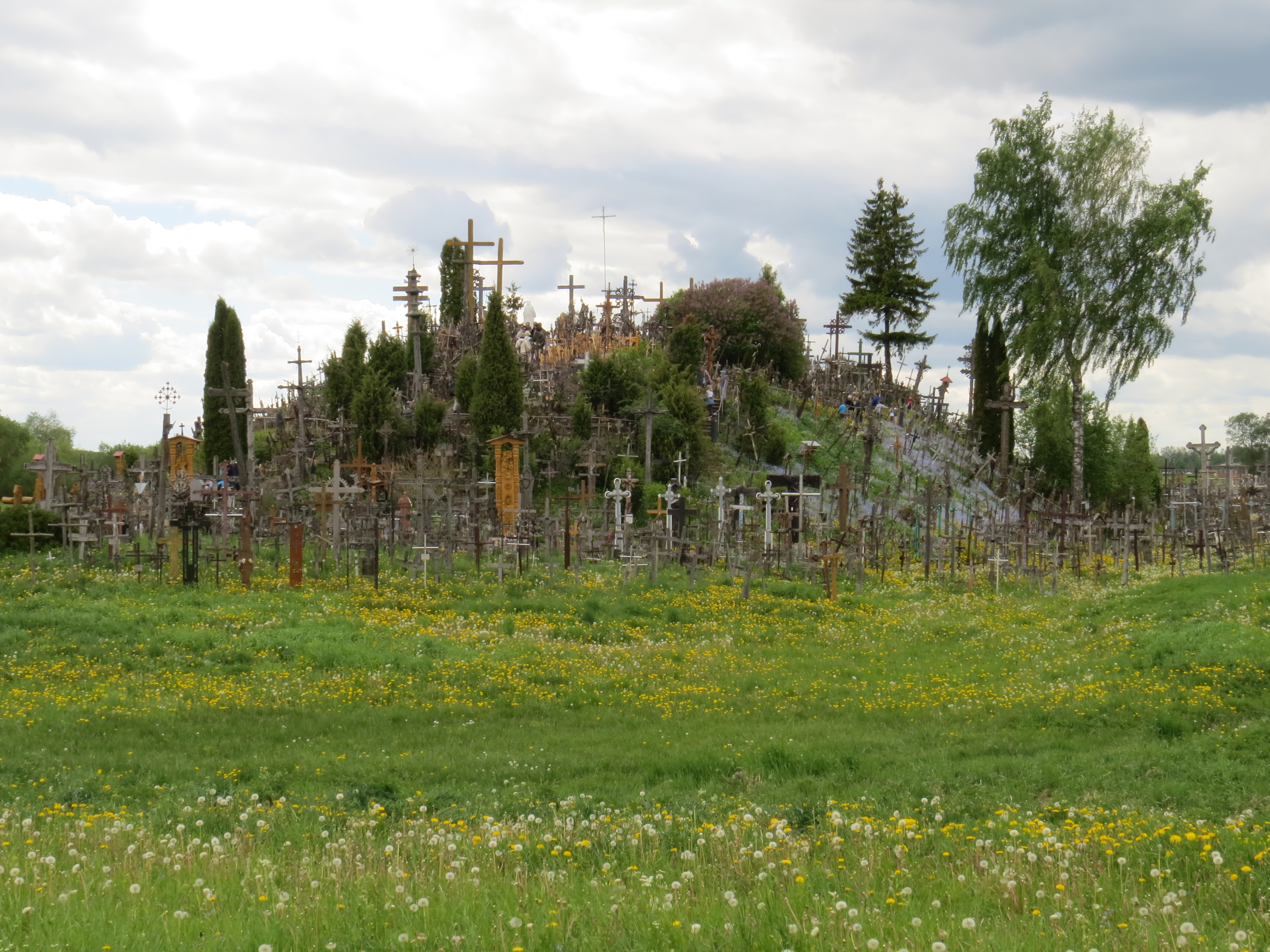Insolite : Colline des croix 