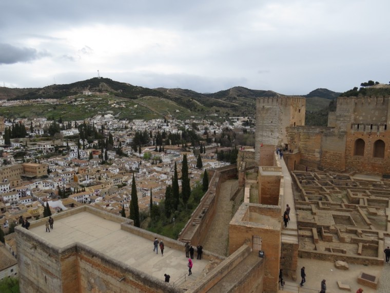 Alhambra grenade immanquable andalousie