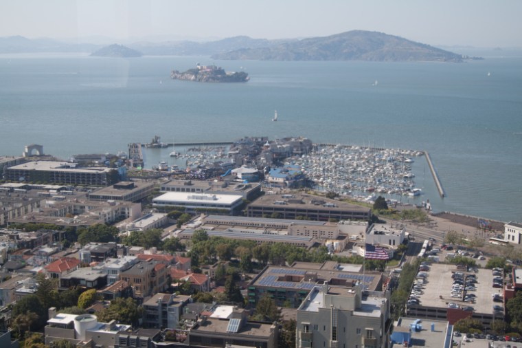 Vue sur Alcatraz depuis Coit Tower