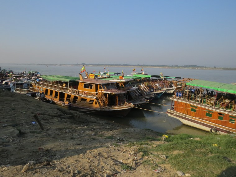 Jetée touristique Mandalay mingun