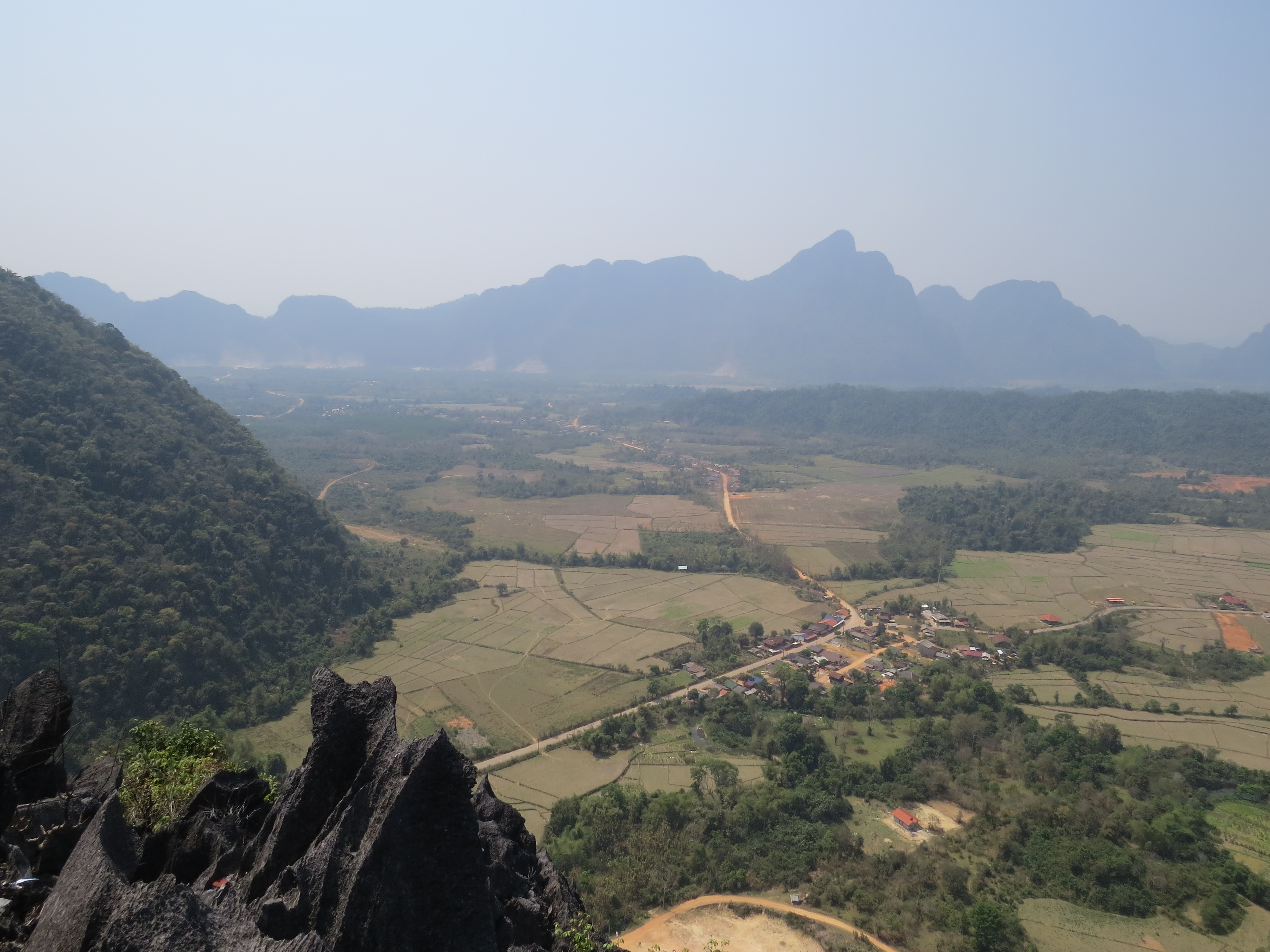 Pha Ngeun Viewpoint Laos 