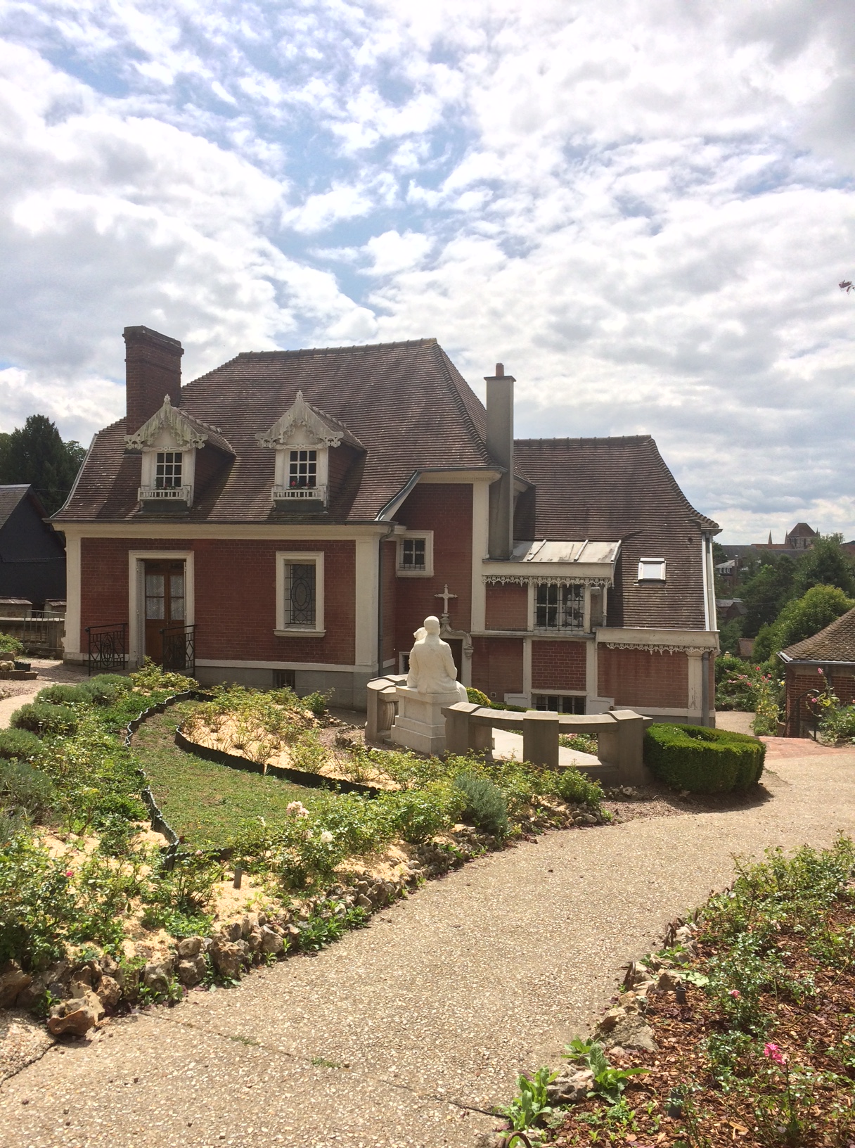 Les buissonnets Sainte Thérèse de Lisieux 